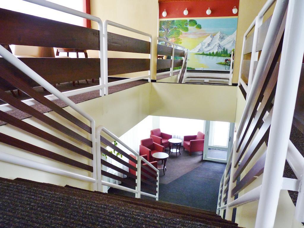Hotel & Hostel Florian Прага Екстериор снимка